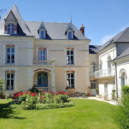 La Roseraie Neuville-du-Poitou Exterior foto